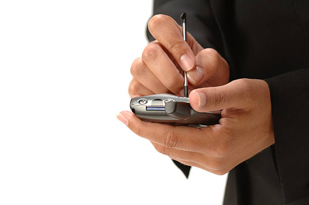 biznes womans ręce z telefonu palm handheld - treo zdjęcia i obrazy z banku zdjęć