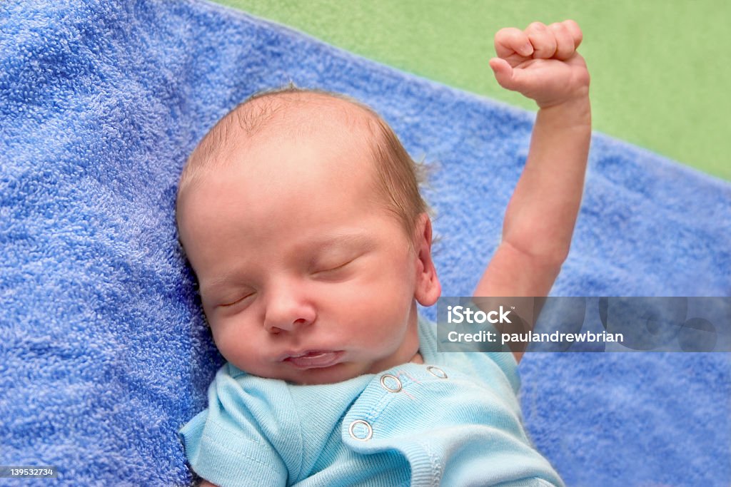 Manos arriba. - Foto de stock de Bebé libre de derechos