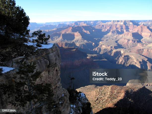 Grand Canyon W Zimie - zdjęcia stockowe i więcej obrazów Bez ludzi - Bez ludzi, Cień, Fotografika