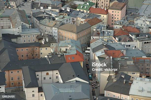 Salzburgo Mozarts Ciudad Foto de stock y más banco de imágenes de Austria - Austria, Ciudad, Coche