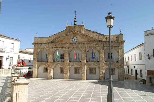 Town hall Border Courts 2