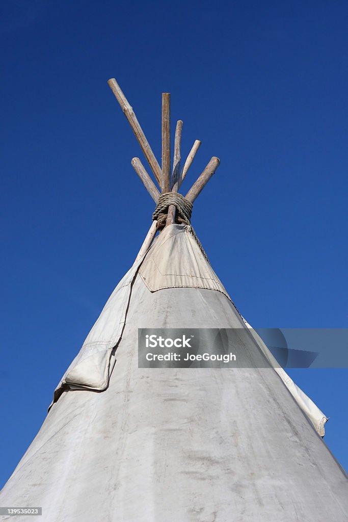 Tenda tipi - Foto de stock de Acampar royalty-free