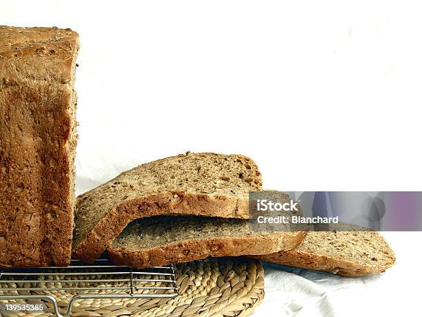Hausgemachtes Brot Stockfoto und mehr Bilder von Brotsorte - Brotsorte, Fotografie, Gebacken
