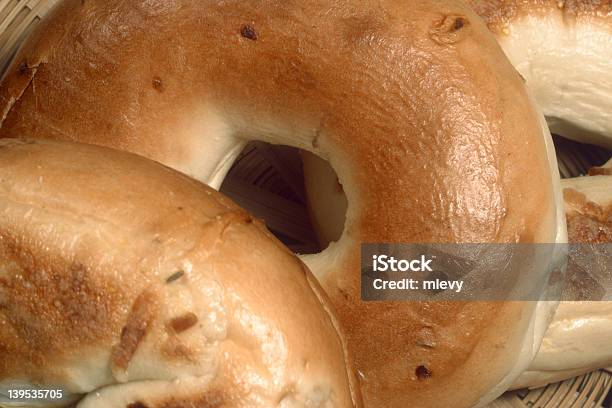 Photo libre de droit de Des Bagels banque d'images et plus d'images libres de droit de Aliment - Aliment, Bagel, Courbe