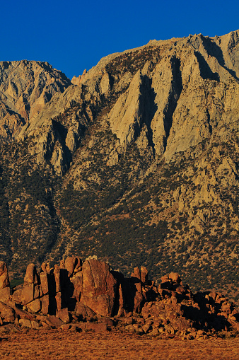 Sunrise on the rock formations and mountains of the Alabama Hills National Scenic Area, Lone Pine, Eastern Sierra, California, USA
