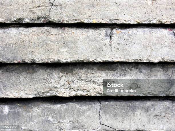 Betonplatten Stockfoto und mehr Bilder von Abstrakt - Abstrakt, Angeschlagen, Baugewerbe