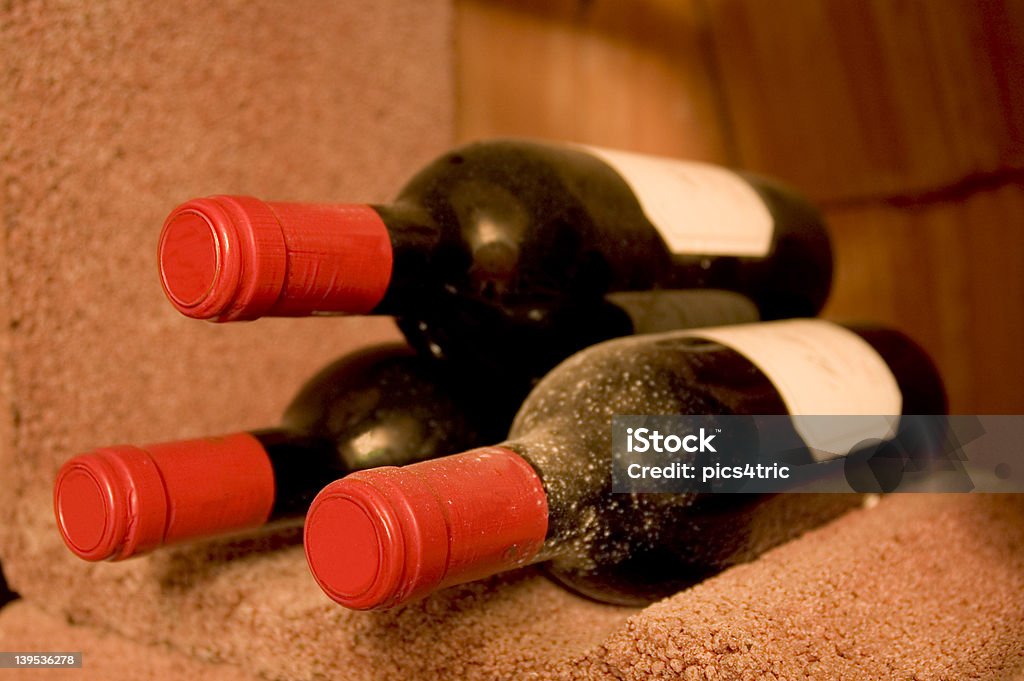 Trois bouteilles de vin - Photo de Alcool libre de droits