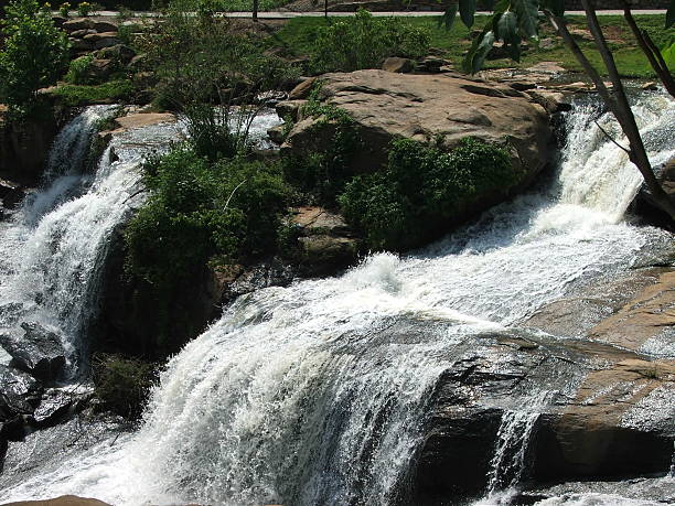 istock Reedy River Falls close-up 139536300