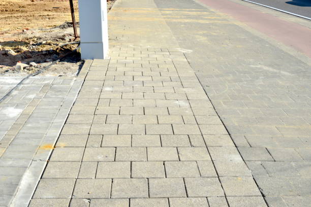 istock Footpath in Wilsele Leuven Belgium 1395375462