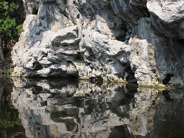 Rocce e acqua - foto stock