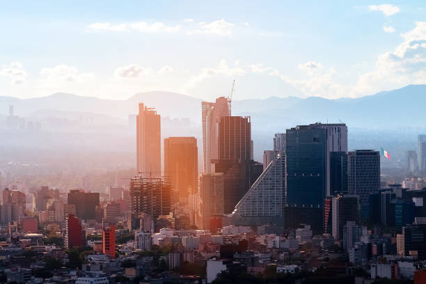 reforma paseo mexico landmark. view of mexico city. - photography landscape street built structure imagens e fotografias de stock