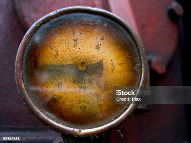 Manómetro De Pressão - Fotografias de stock e mais imagens de Antigo - Antigo, Escorregadio, Fotografia - Imagem