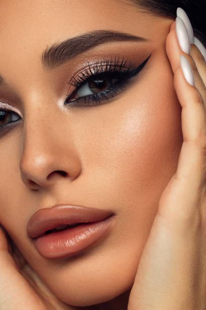 istock Beautiful woman with perfect make-up 1395397440