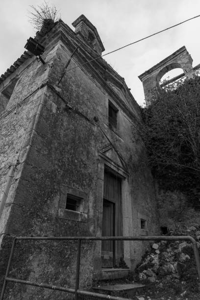 istock Rocchetta al Volturno, Molise, Italy 1395400515