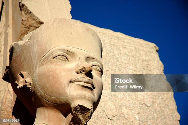 Estatua De Egipcio Foto de stock y más banco de imágenes de Adulto - Adulto, Antiguo, Asia Occidental
