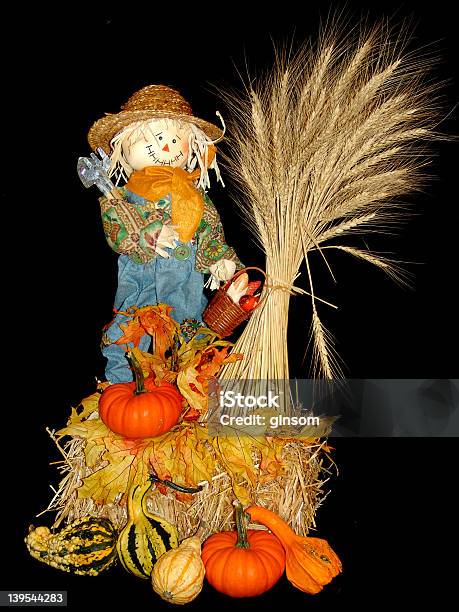 Foto de Halloween Surpresa e mais fotos de stock de Cabaça - Cucúrbita - Cabaça - Cucúrbita, Caindo, Cereal