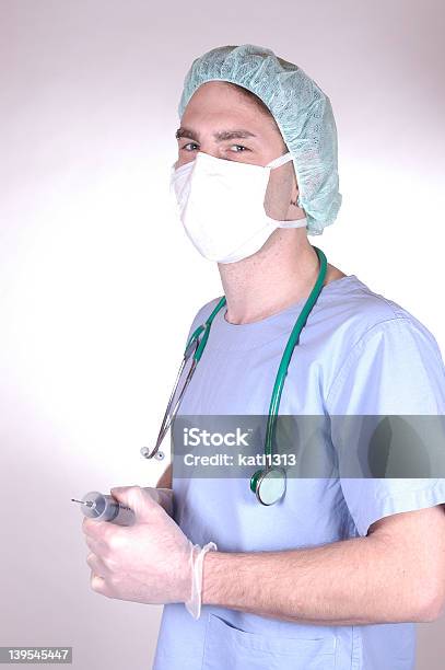 Chirurg 2 - zdjęcia stockowe i więcej obrazów Badanie lekarskie - Badanie lekarskie, Chirurg, Choroba
