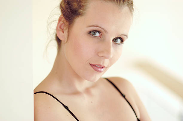 istock girl eye contact 139545564