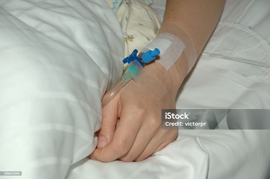 hand dauert infustion - Lizenzfrei Bett Stock-Foto