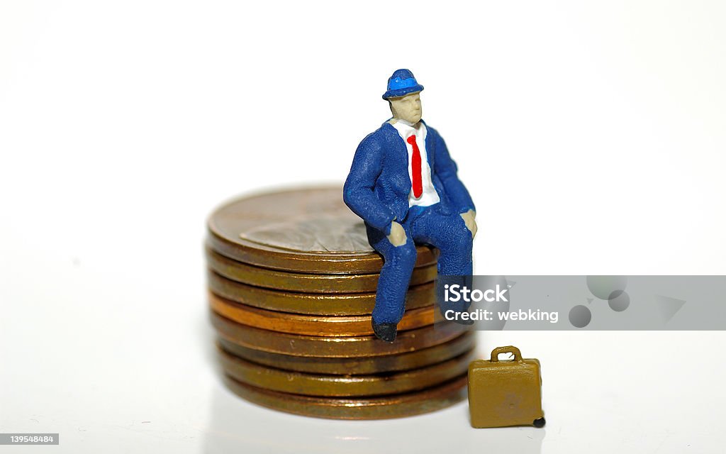 Homem sentado na centavos - Foto de stock de Adulto royalty-free