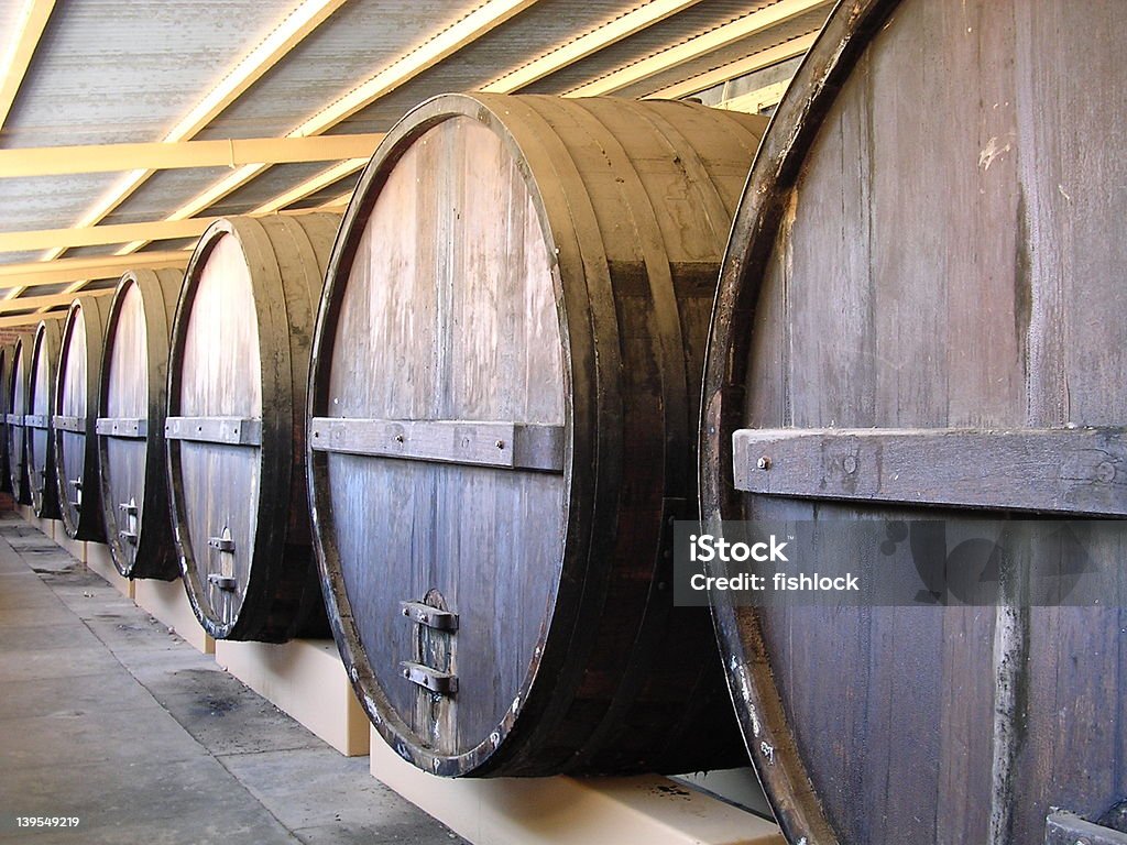 Barriles de vino - Foto de stock de Barril libre de derechos