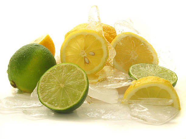 citrus sobre hielo - obiects fotografías e imágenes de stock