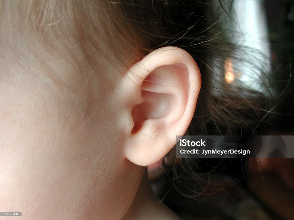 Baby orecchio - Foto stock royalty-free di Accudire