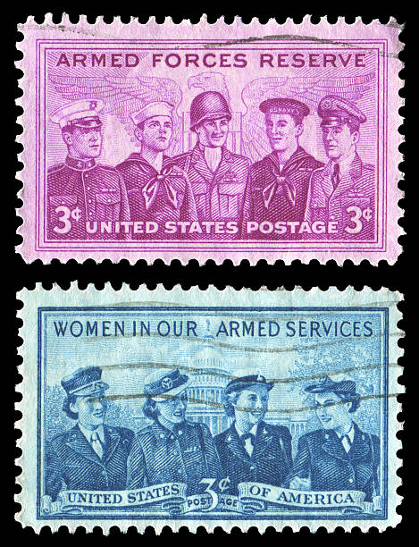 istock men and women service in armed forces (XXXL) 139558797