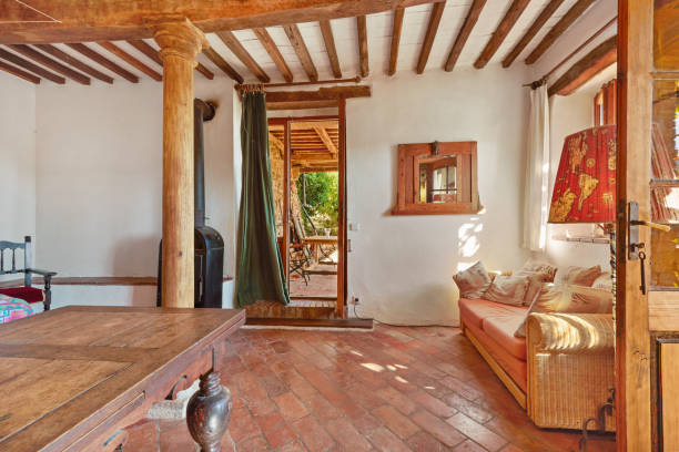istock Sofa in old-fashioned living room at home 1395600948