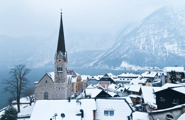 istock Hallstatt Skyline and evangelic church 139560968