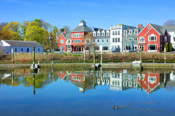 istock Spring in Milford, Connecticut 1395625202
