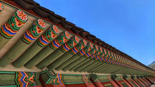 istock Traditional Korean roof 1395693628