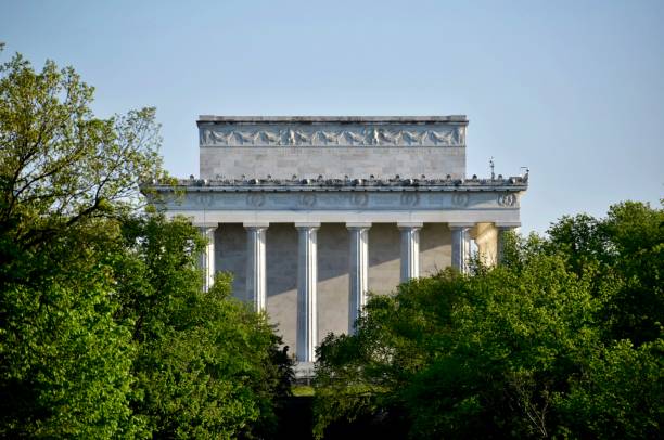 istock The Lincoln Memorial 1395754158