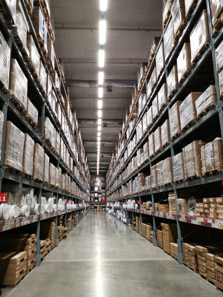 istock It is a warehouse of a large-scale shopping center 1395761003