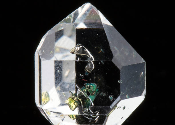 istock diamond quartz mineral specimen stone rock geology gem crystal 1395796567