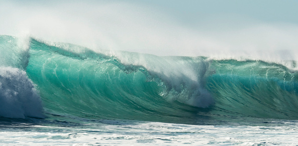 Powerful waves breaking