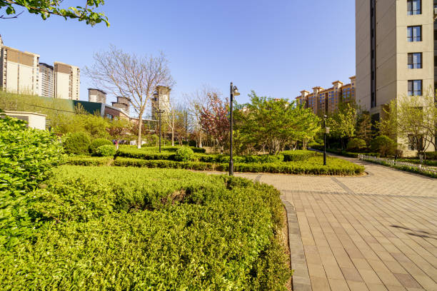istock Footpath in residential area. 1395887511