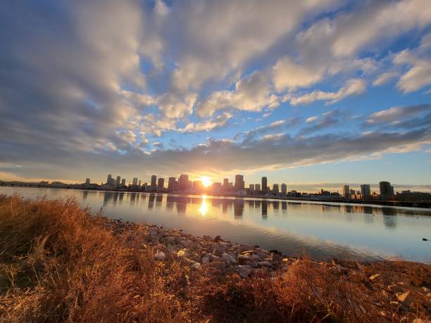 istock Early morning in the city 1395892904