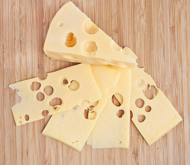 istock piece of cheese 139598960