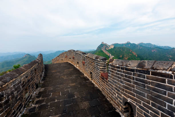 istock The Great Wall and the beautiful clouds in the morning 1396004475