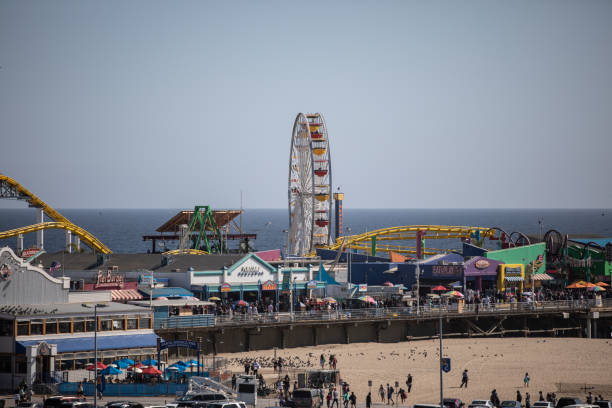 santa monica pier - ferris wheel santa monica pier santa monica wheel stock-fotos und bilder