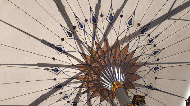 l'ombrello a masjid nabawi, al madinah - 4694 foto e immagini stock