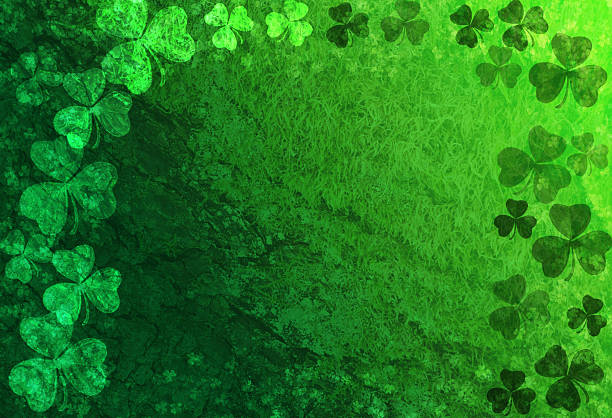 istock Green Grunge Background With Shamrocks 139608111