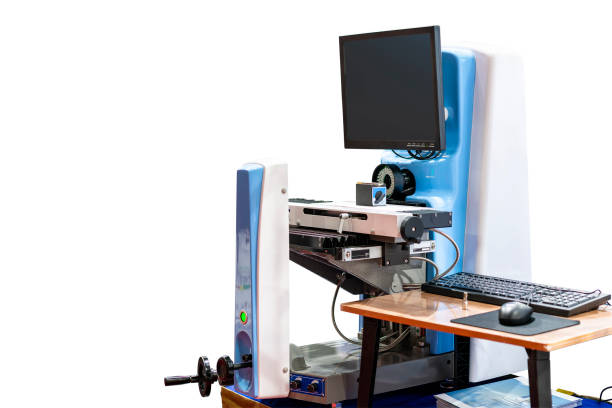 high precision optical inspection machine for measuring dimension shape appearance in manufacturing process prepare endmill carbide drill bits cutting tools etc isolated with clipping path máquina de inspección óptica de alta precisión para medir la apariencia de la forma de la dimensión en el proceso de fabricación preparar herramientas de corte de brocas de carburo de molino final, etc. aisladas con trayectoria de recorte