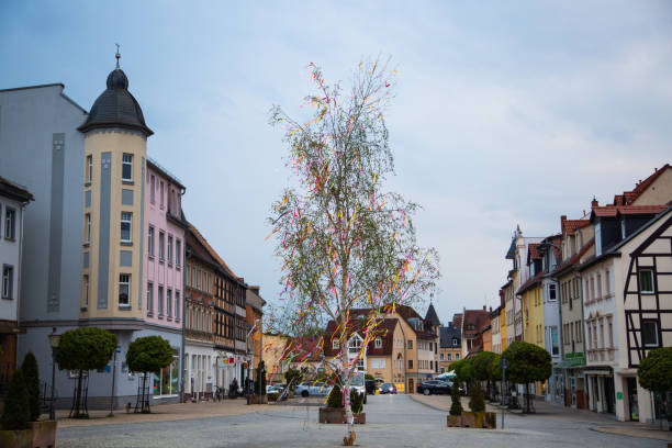 marktplatz von schmölln in thüringen, thüringen - thuringia stock-fotos und bilder