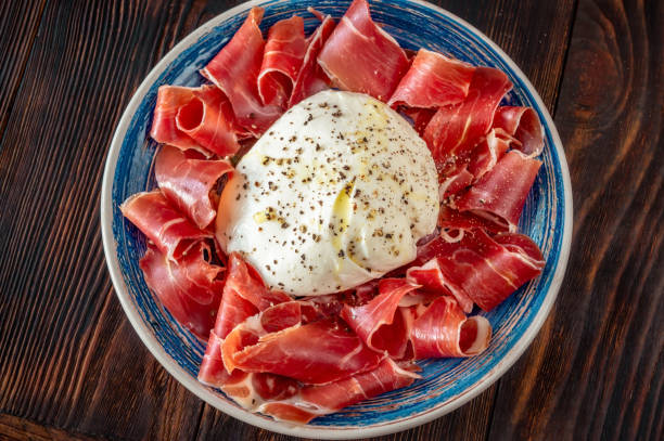 istock Antipasto with prosciutto and mozzarella 1396114051