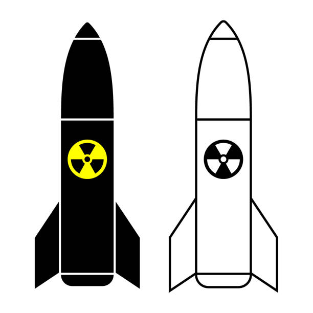 illustrations, cliparts, dessins animés et icônes de illustration vectorielle plate de bombe atomique noire, isolée sur fond. silhouette d’arme nucléaire. - martial