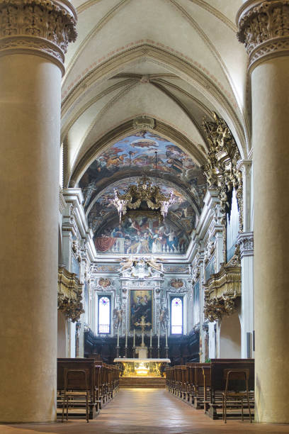 istock Italian Church Interior 1396122198