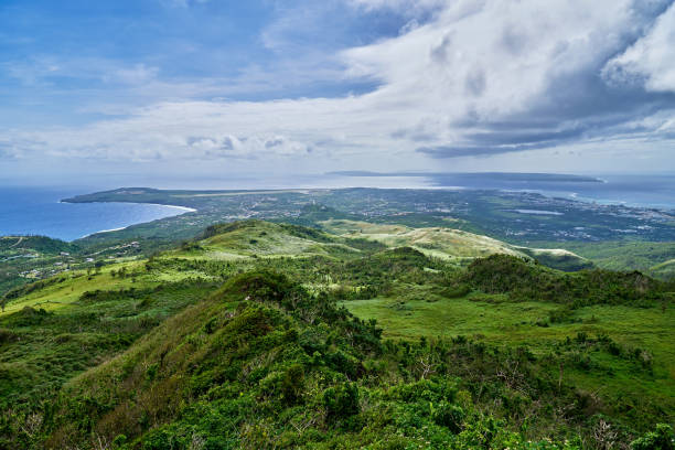vista aérea da paisagem da ilha de saipan, eua - saipan - fotografias e filmes do acervo