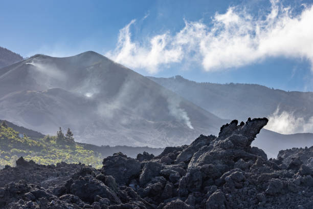 New lava field from volcano Cumbre Vieja at la Palma Black rocks of new lava field from recent erupted volcano Cumbre Vieja at la Palma volcanic landscape photos stock pictures, royalty-free photos & images